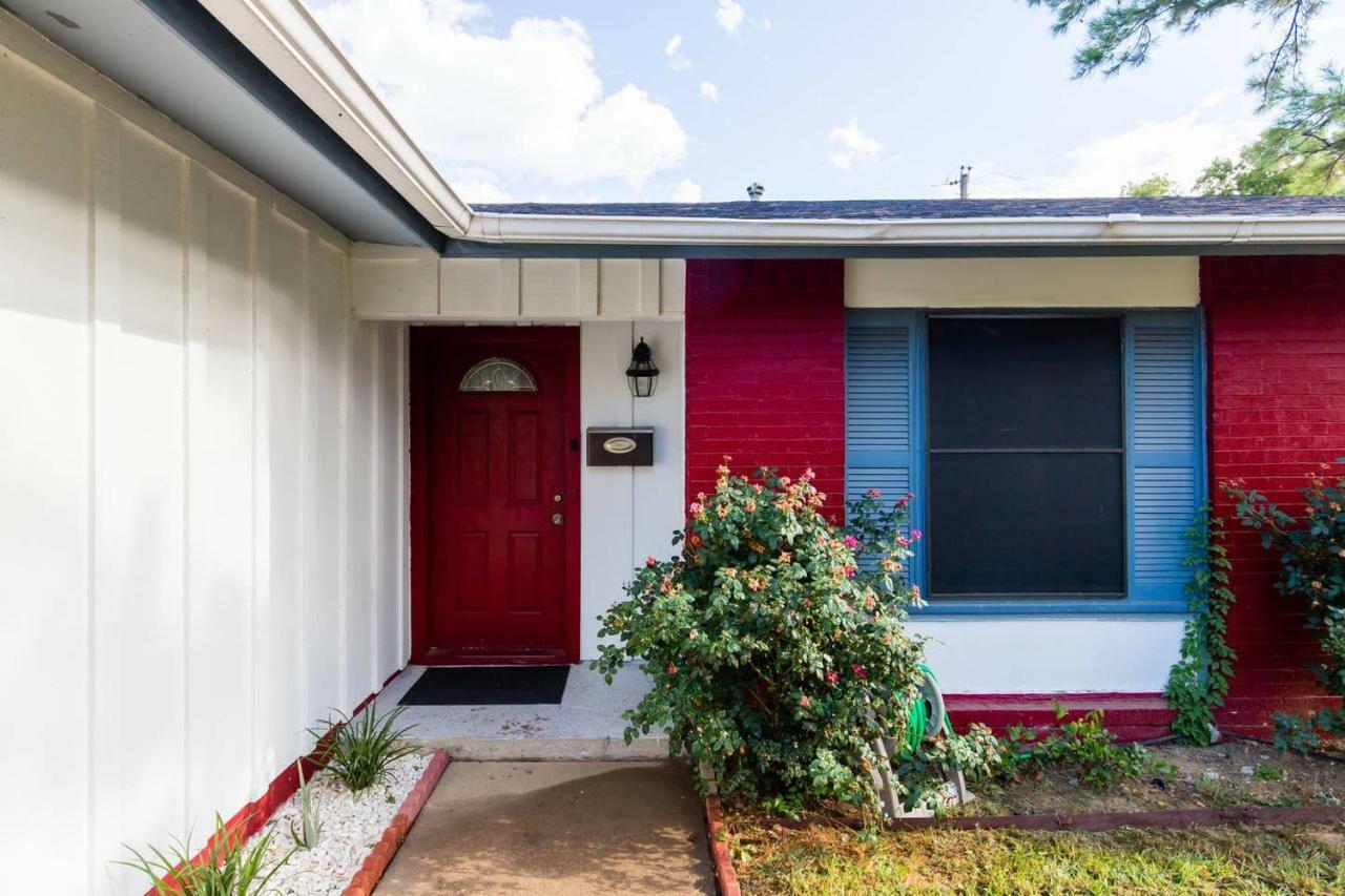 Oasis Near Dfw Airport With Mediterranean Setting Irving Esterno foto