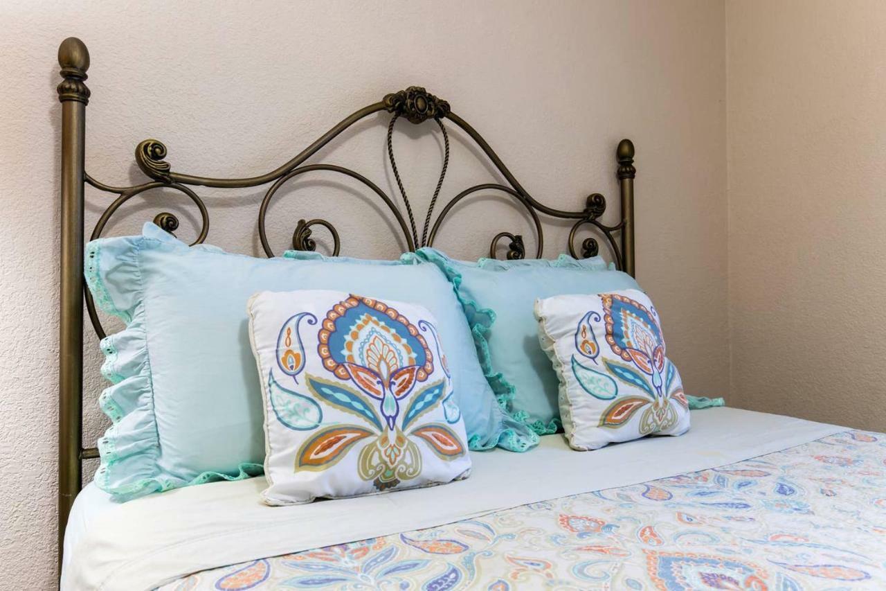 Oasis Near Dfw Airport With Mediterranean Setting Irving Esterno foto